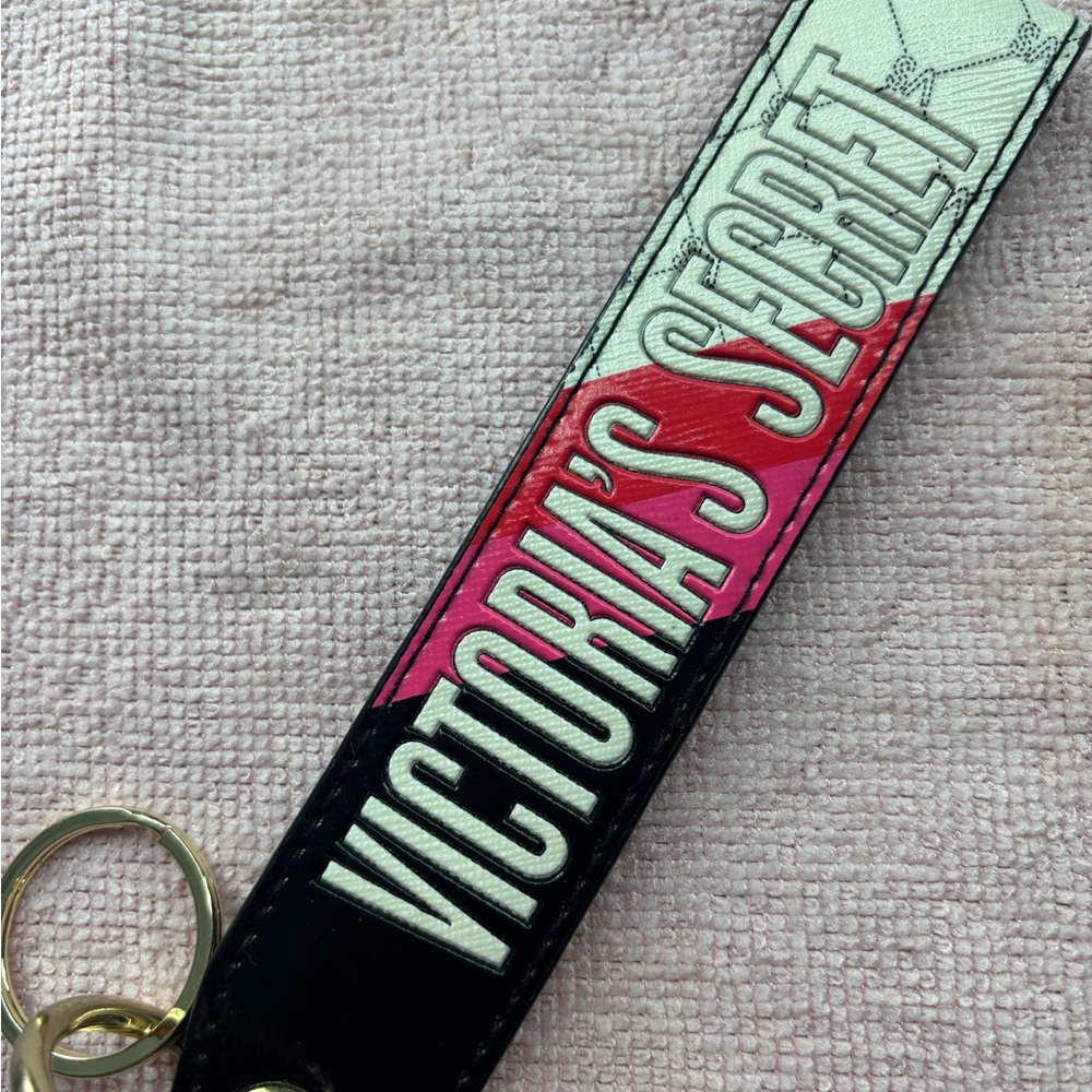 Victoria's Secret Pink and Black Key Holder